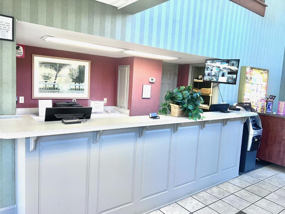 Ocean Crest Inn And Suites Myrtle Beach Eksteriør billede